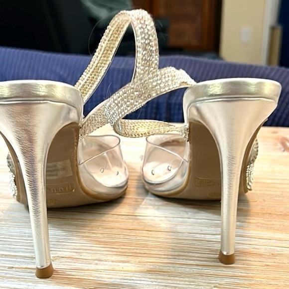 Rouge,Helium Gold Stiletto Heels, Slip-On Comfort, Rhinestone Bling, EUC, Size 6 - Picture 4 of 8